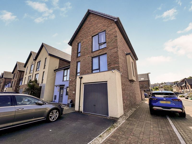 4 bed semidetached house for sale in Portland Drive, Barry CF62 Zoopla