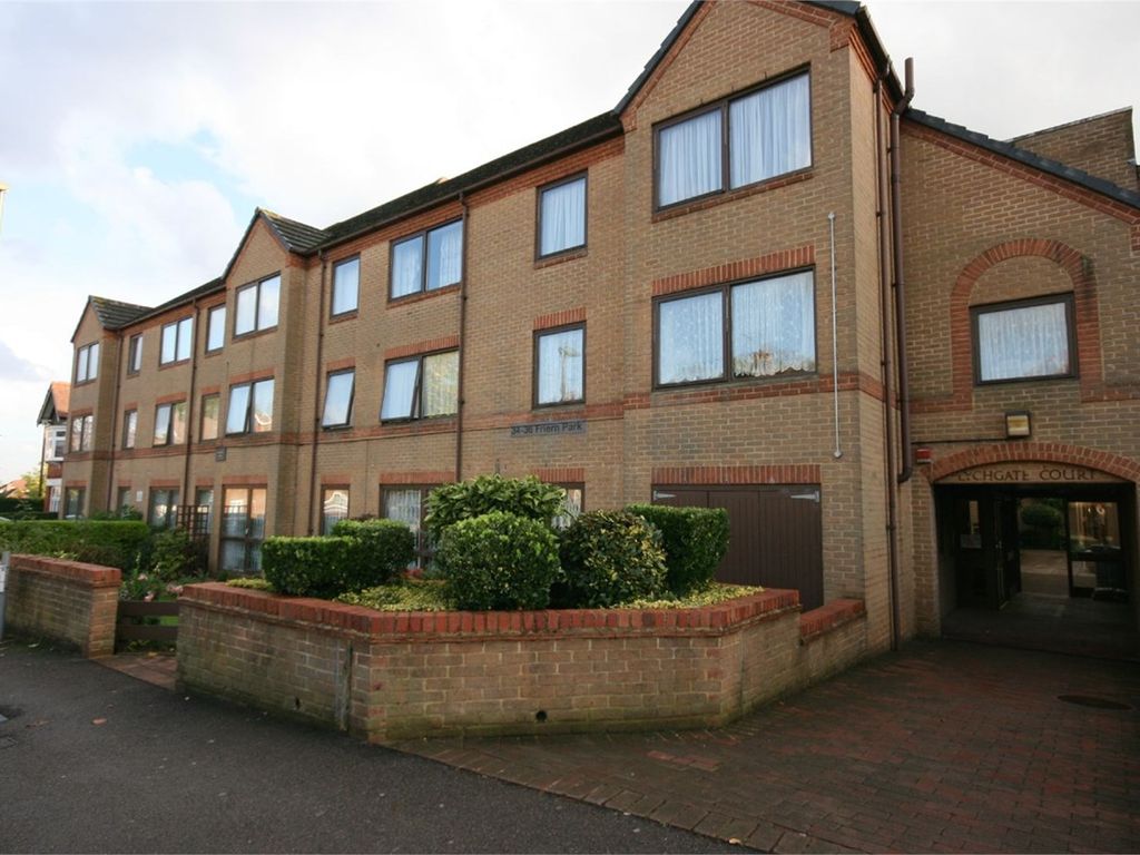 1 bed property for sale in Lychgate Court, 34 Friern Park, North