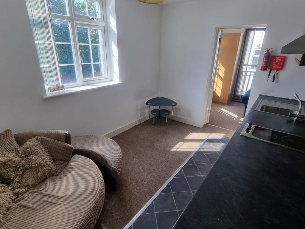 1 bed flat to rent in Wilbraham Road, Fallowfield, Manchester M14, £750