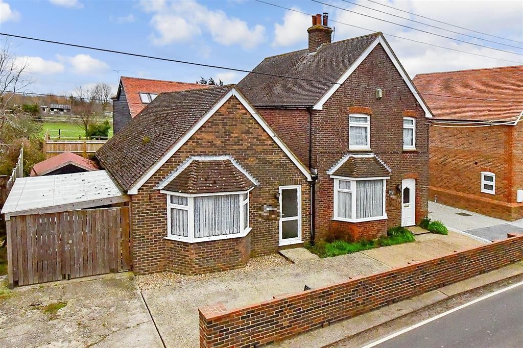4 bed detached house for sale in The Street, Preston, Canterbury, Kent