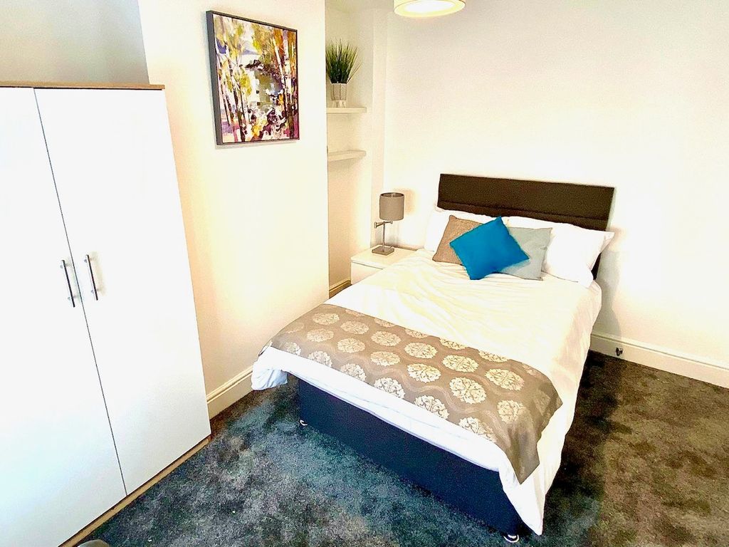 1 bed terraced house to rent in Catherine Street, Reading RG30, £675