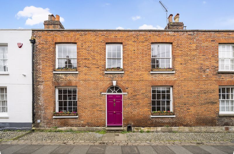 3 bed property for sale in Blackfriars Street, Canterbury CT1, £725,000