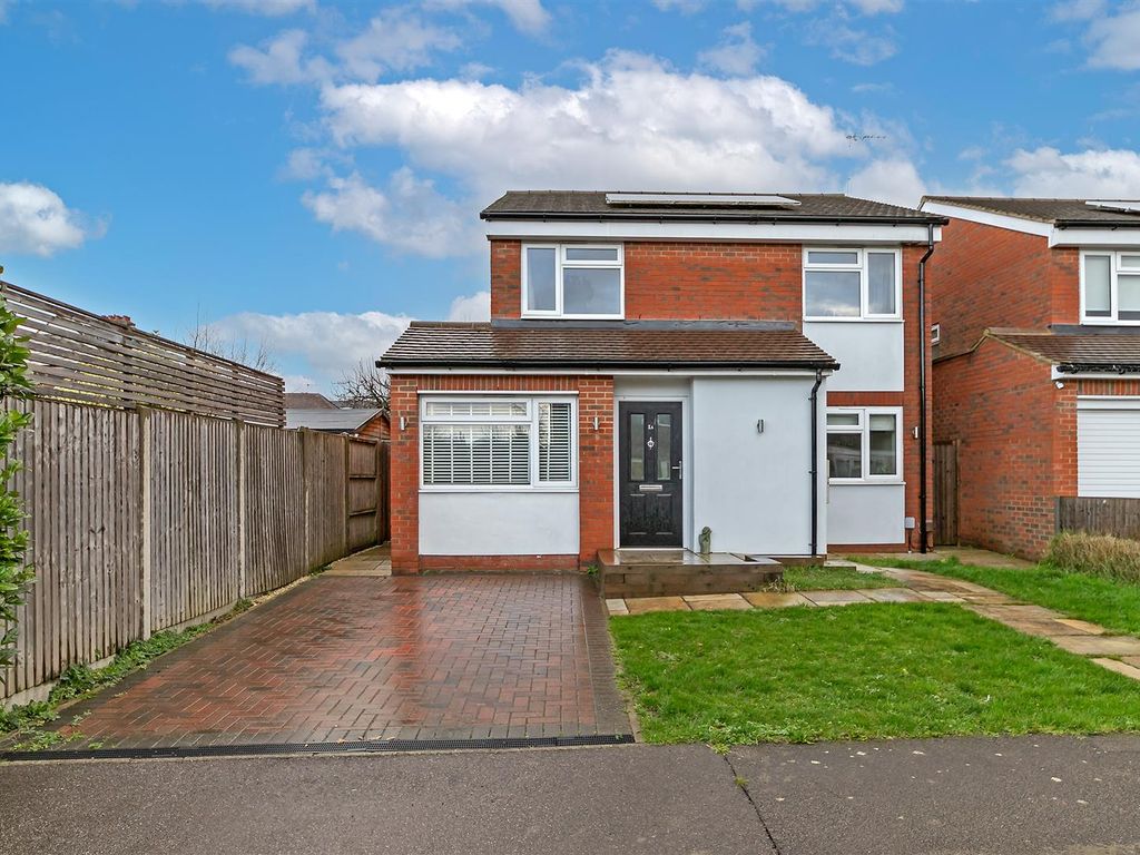 4 bed detached house for sale in Chantry Lane, London Colney, St Albans AL2, £625,000 Zoopla