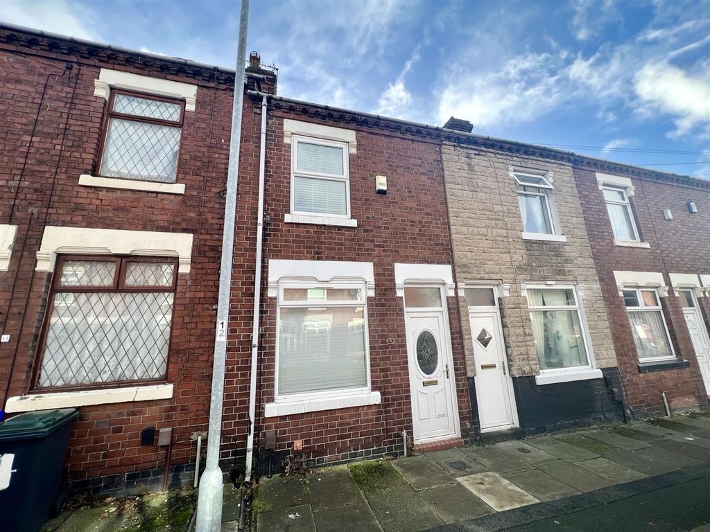 3 bed terraced house to rent in Stanier Street, Fenton, StokeOnTrent