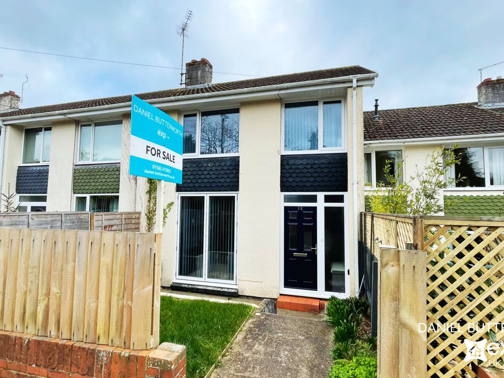 3 bed terraced house for sale in Shakespeare Close, Shiphay, Torquay