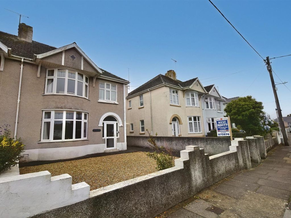 3 bed semidetached house for sale in Sladeway, Fishguard SA65, £