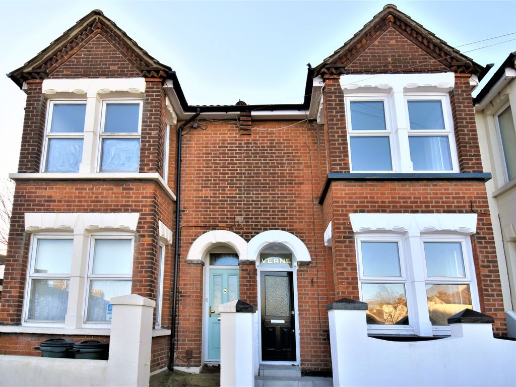 3 bed terraced house for sale in St. Johns Road, Gillingham ME7 Zoopla