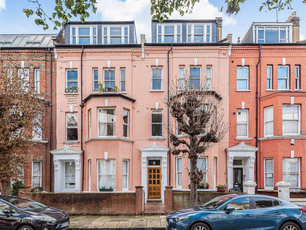 2 bed flat for sale in Saint Just In Roseland, England, United Kingdom