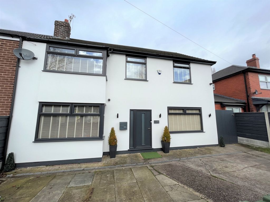 5 bed semidetached house for sale in Town Lane, Denton M34 Zoopla