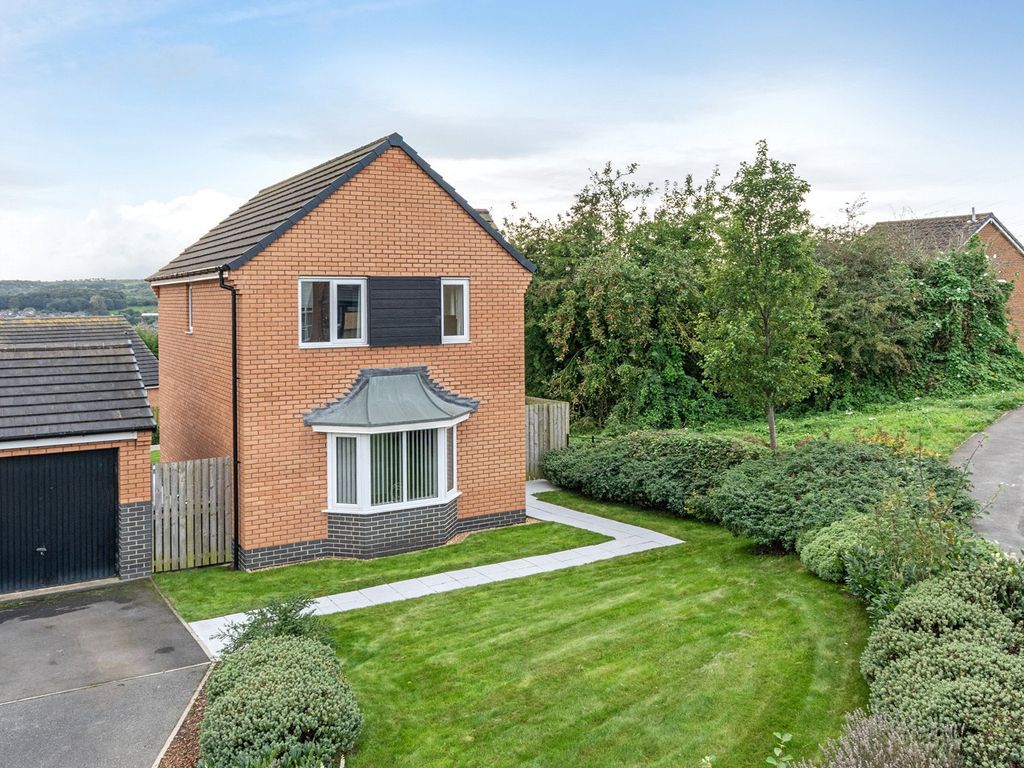 3 bed detached house for sale in Lamedon Mill Court, Lemington