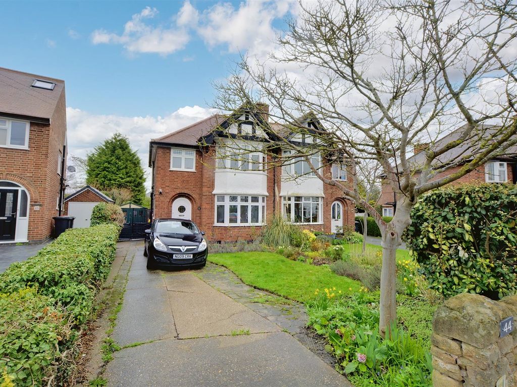 3 bed semidetached house for sale in Farm Road, Beeston, Nottingham