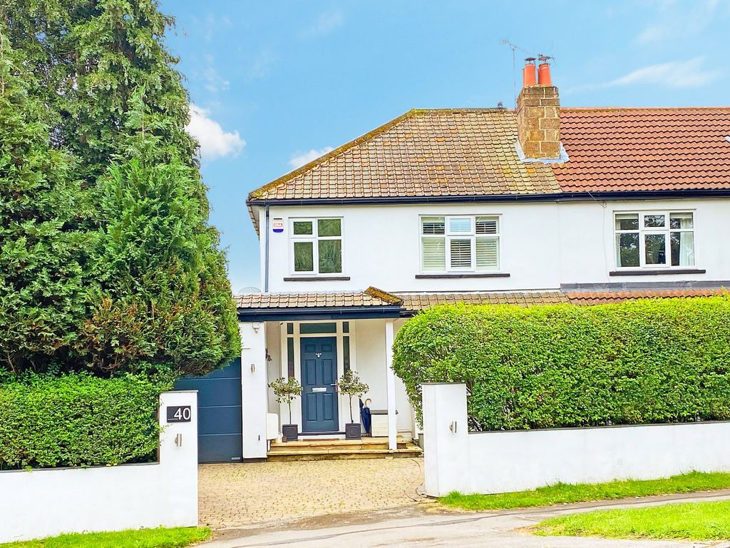 3 bed semidetached house for sale in Hookstone Road, Harrogate HG2, £