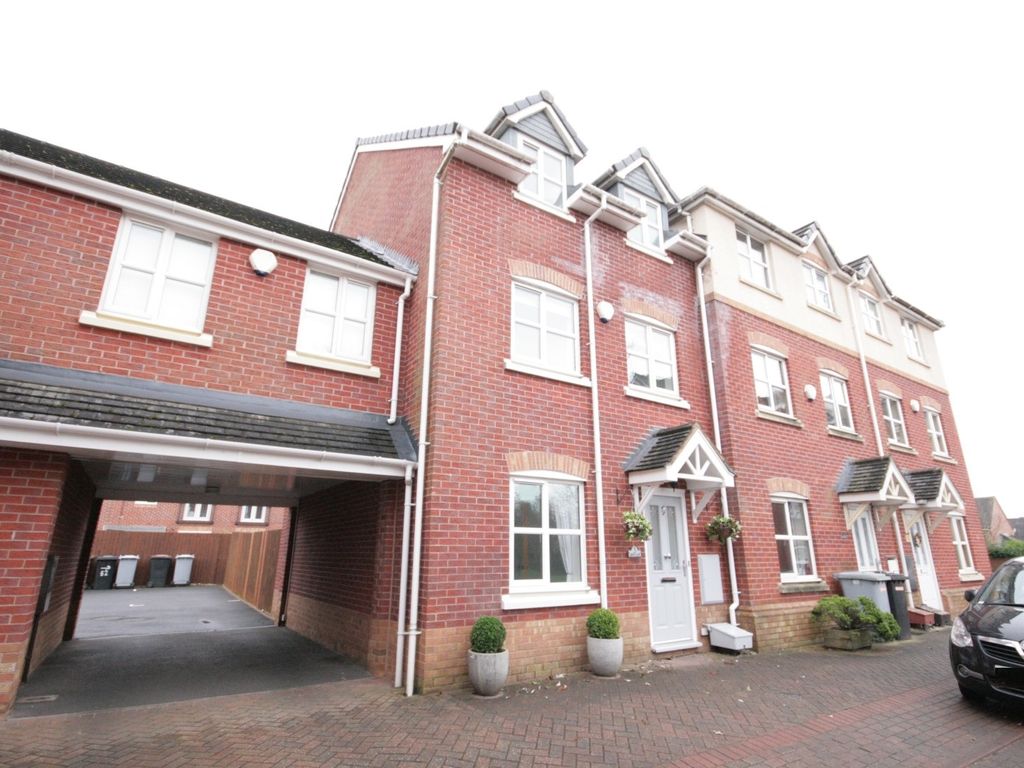 4 bed town house to rent in Stanyer Court, Stapeley, Nantwich CW5, £