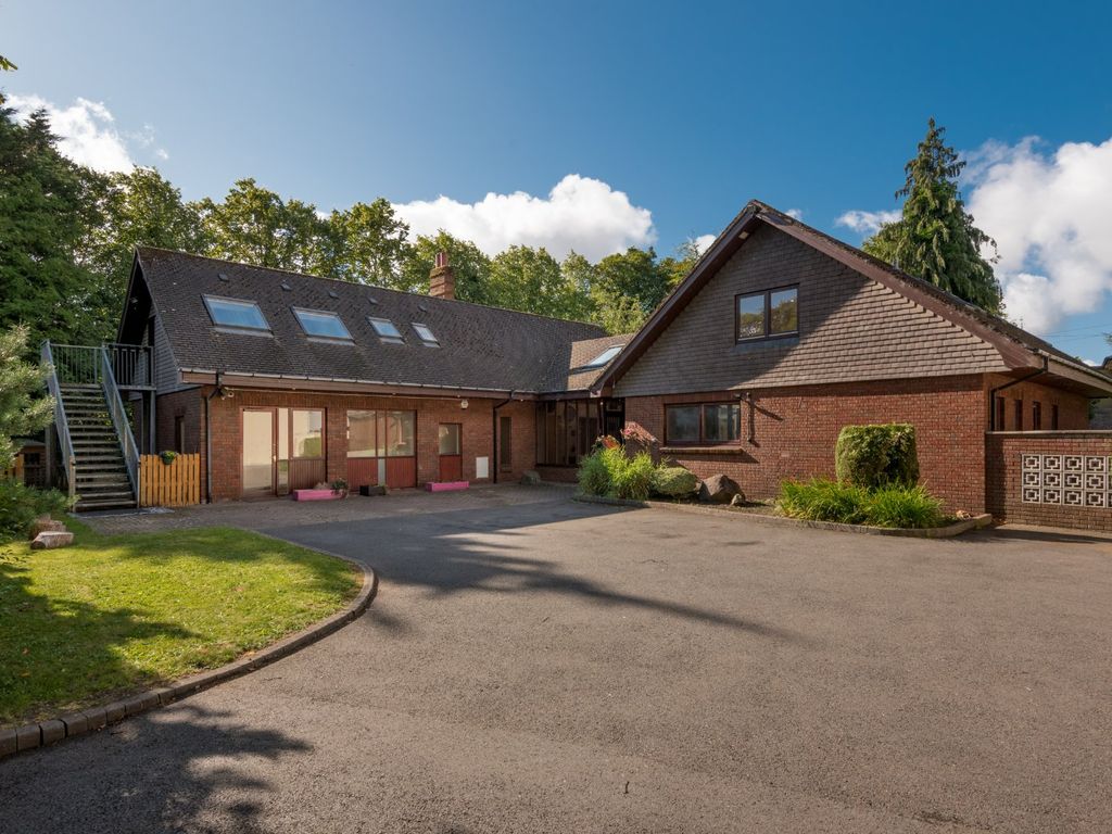 7 bed detached house for sale in 3 Eskview Villas, Dalkeith, Midlothian
