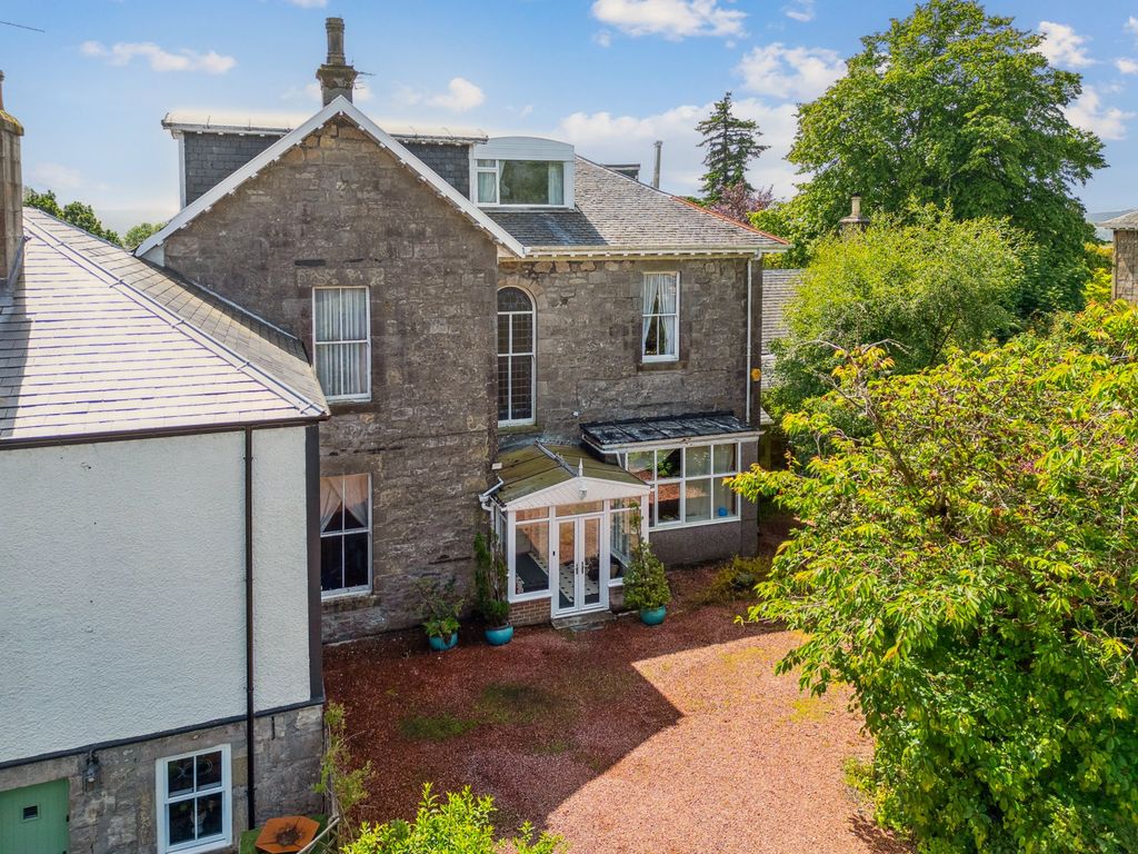 5 bed flat for sale in East Rossdhu Drive, Helensburgh, Argyll And Bute