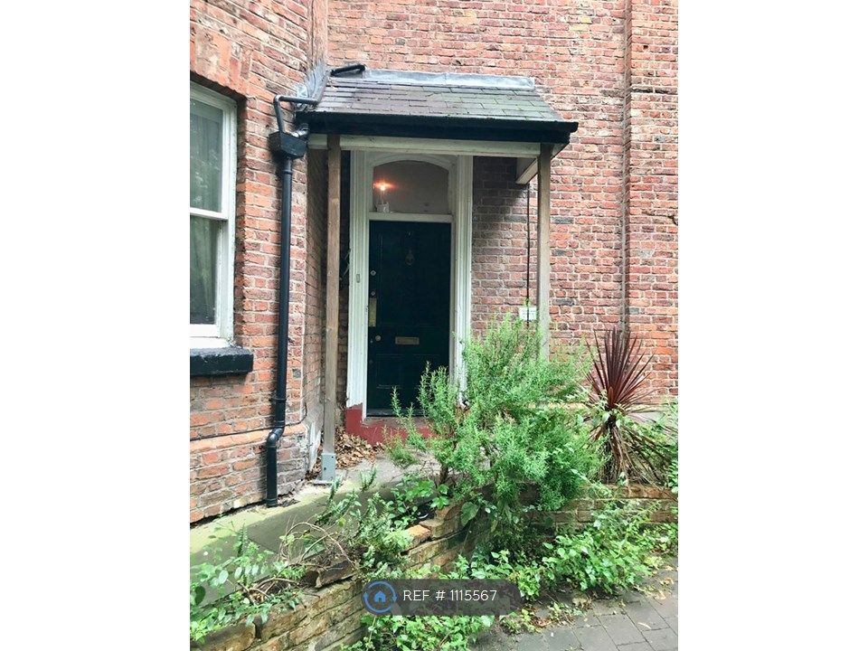 Room to rent in Barton Road, Eccles, Manchester M30 Zoopla