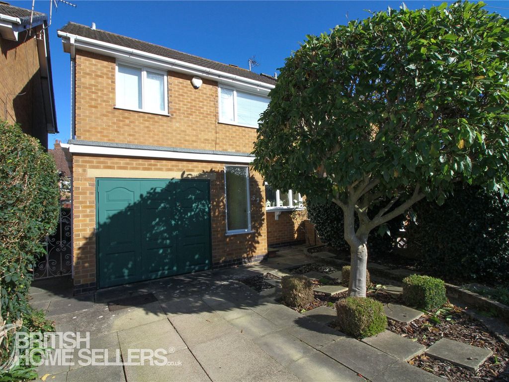 3 bed detached house for sale in Fairfield Crescent, Long Eaton