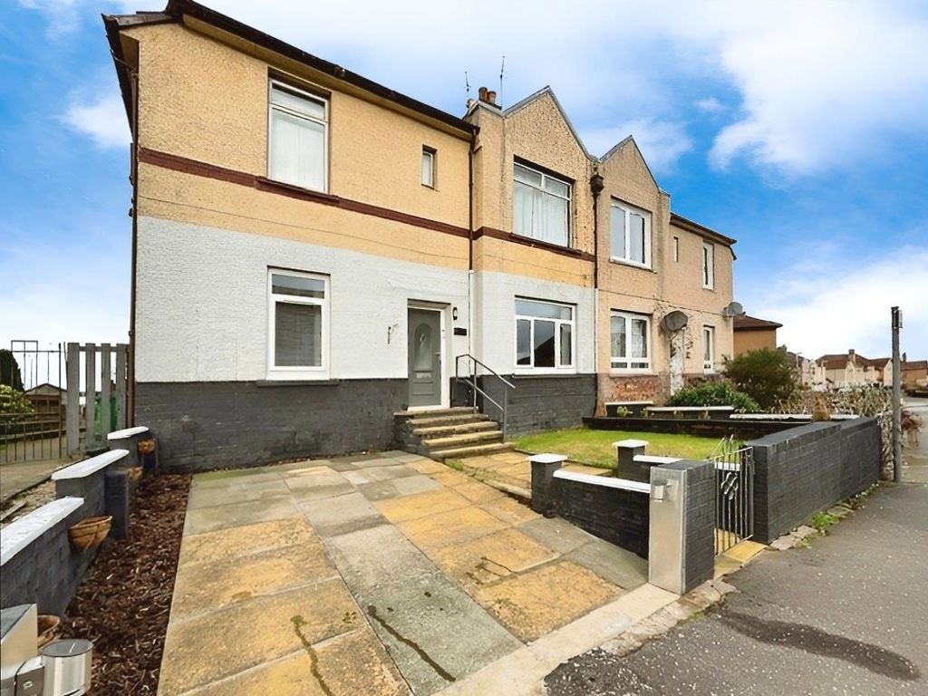2 bed flat for sale in Denfield Drive, Cardenden, Lochgelly KY5, £