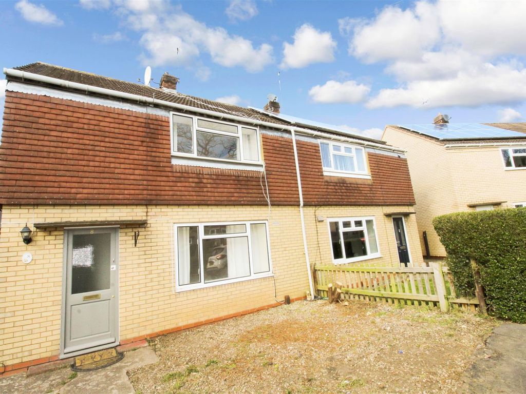 2 bed semidetached house to rent in Bourton Drive, Leamington Spa CV31