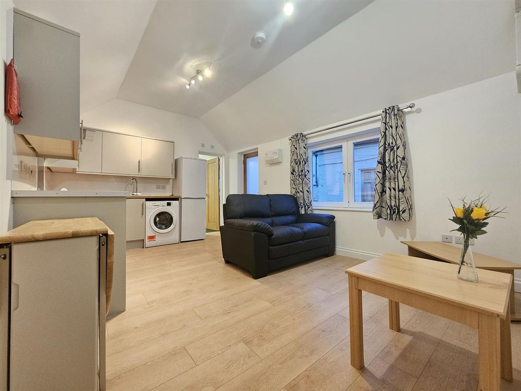 2 bed bungalow to rent in 56c High Street, Somersham, Huntingdon PE28