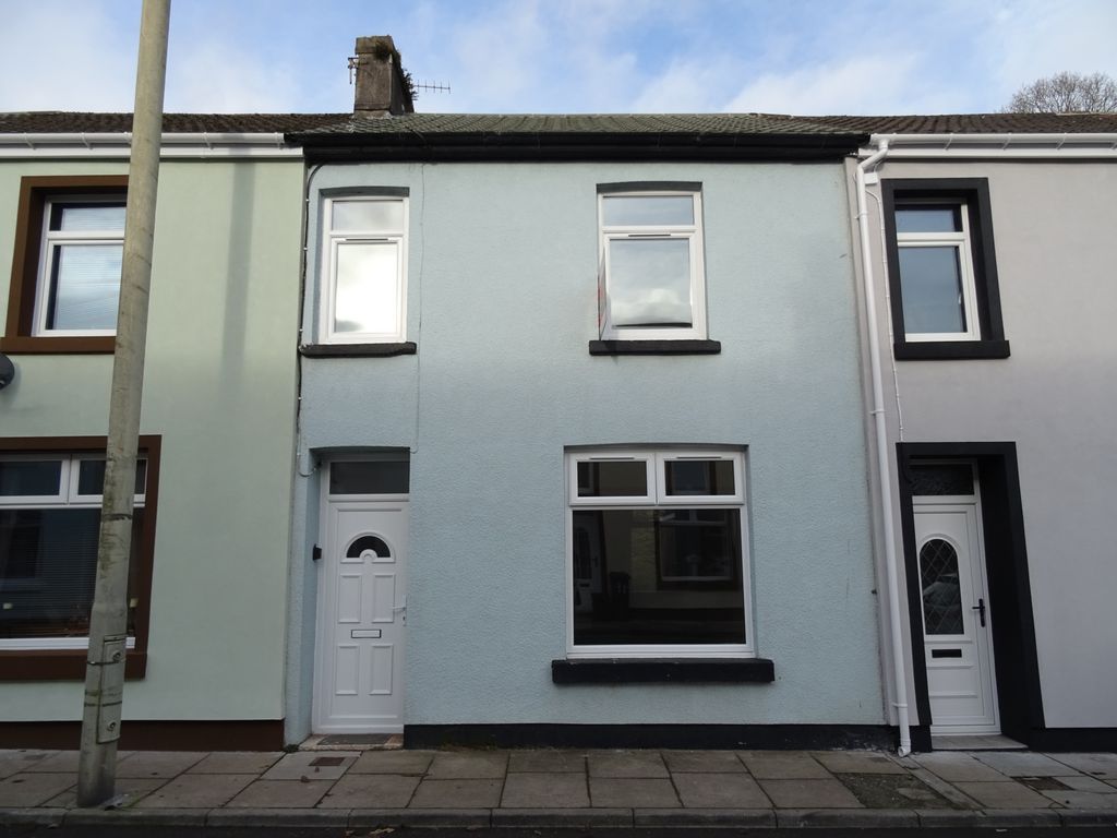 3 bed terraced house to rent in Oakland Street, Bedlinog, Treharris