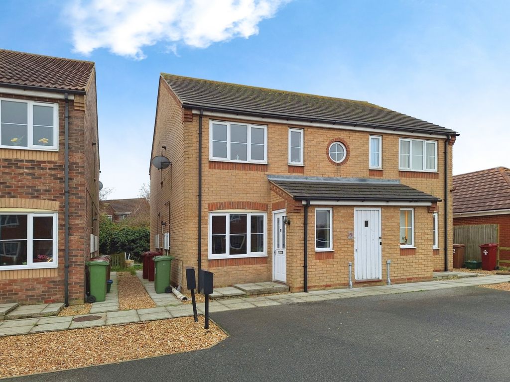 1 bed flat to rent in Harrier Court, Lancaster Drive, South Killingholme, Immingham