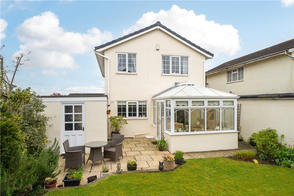 4 bed detached house for sale in St. Johns Close, Aberford, Leeds, West