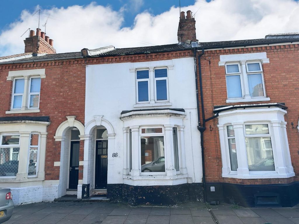 3 bed terraced house for sale in Turner Street, Abington, Northampton