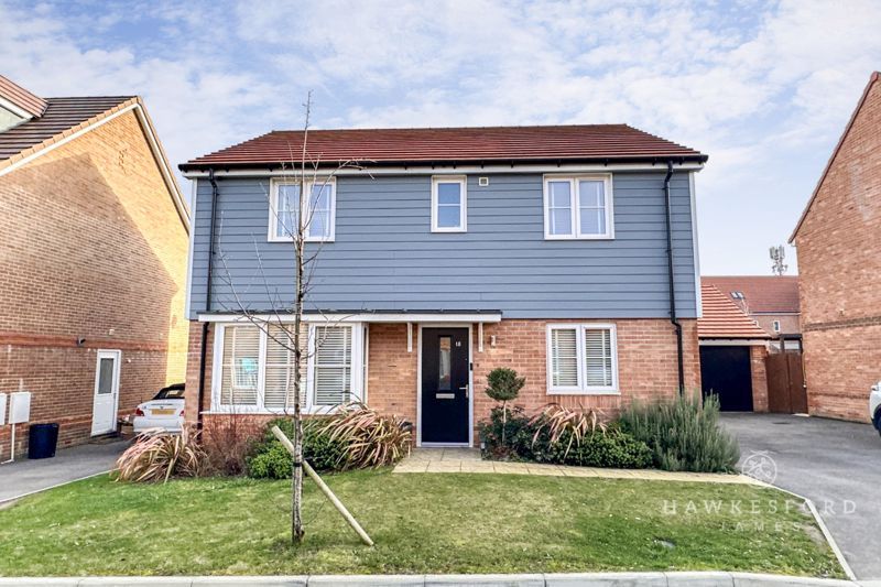 4 bed detached house for sale in Wicket Avenue, Rainham, Gillingham ME8