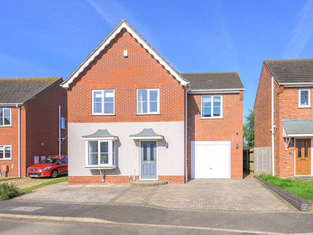 5 bed detached house for sale in Bluebell Walk, Boston PE21, £290,000