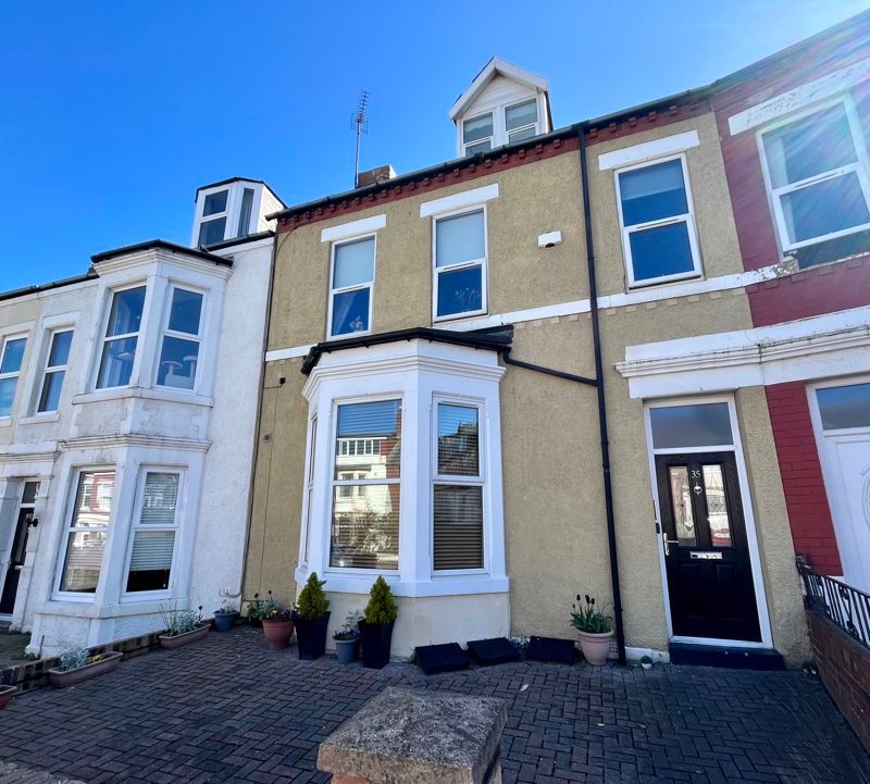 3 bed flat for sale in North Parade, Whitley Bay NE26 Zoopla