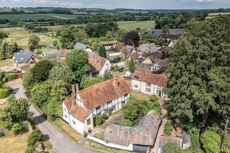 4 bed detached house for sale in Holly Tree Lane, Cuddington HP18 Zoopla