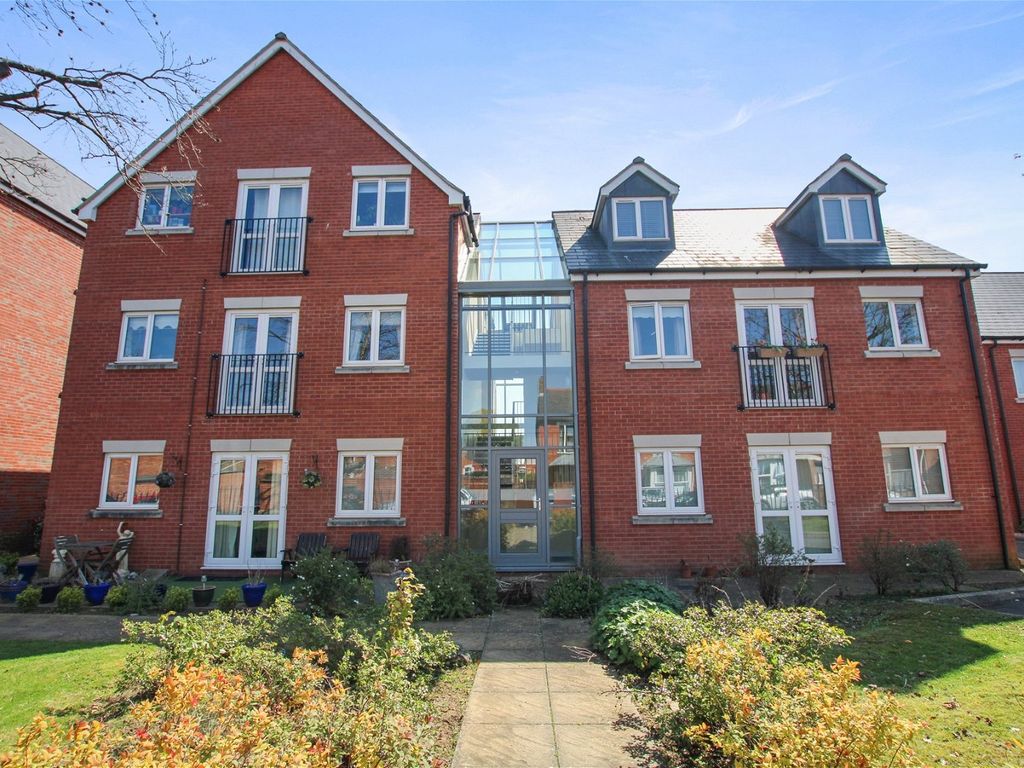 2 bed flat for sale in Bloomfield Terrace, Gloucester GL1 Zoopla