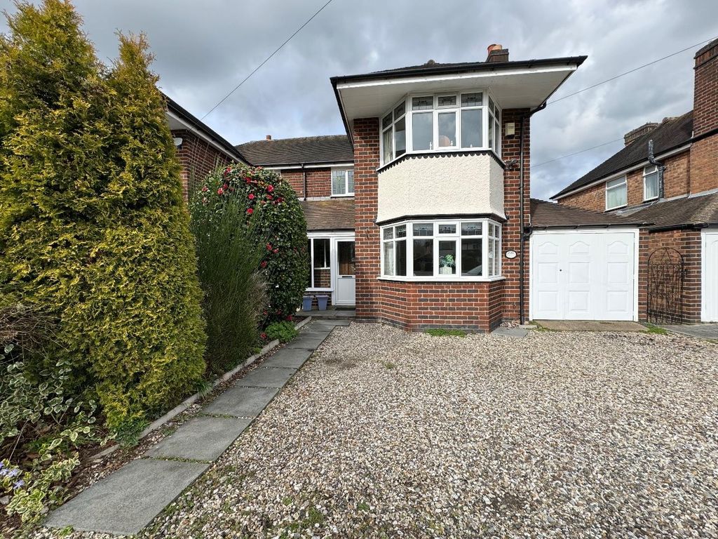 3 bed semidetached house for sale in Bradford Road, Castle Bromwich
