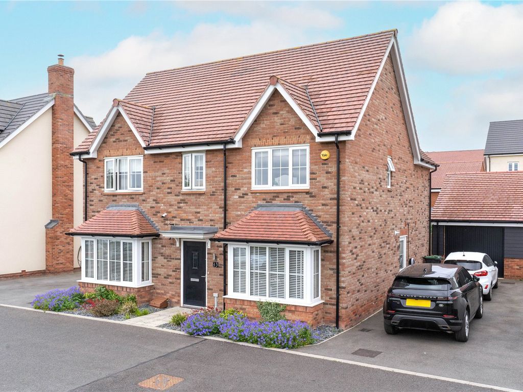4 bed detached house for sale in Bluebell Drive, Stansted Mountfitchet