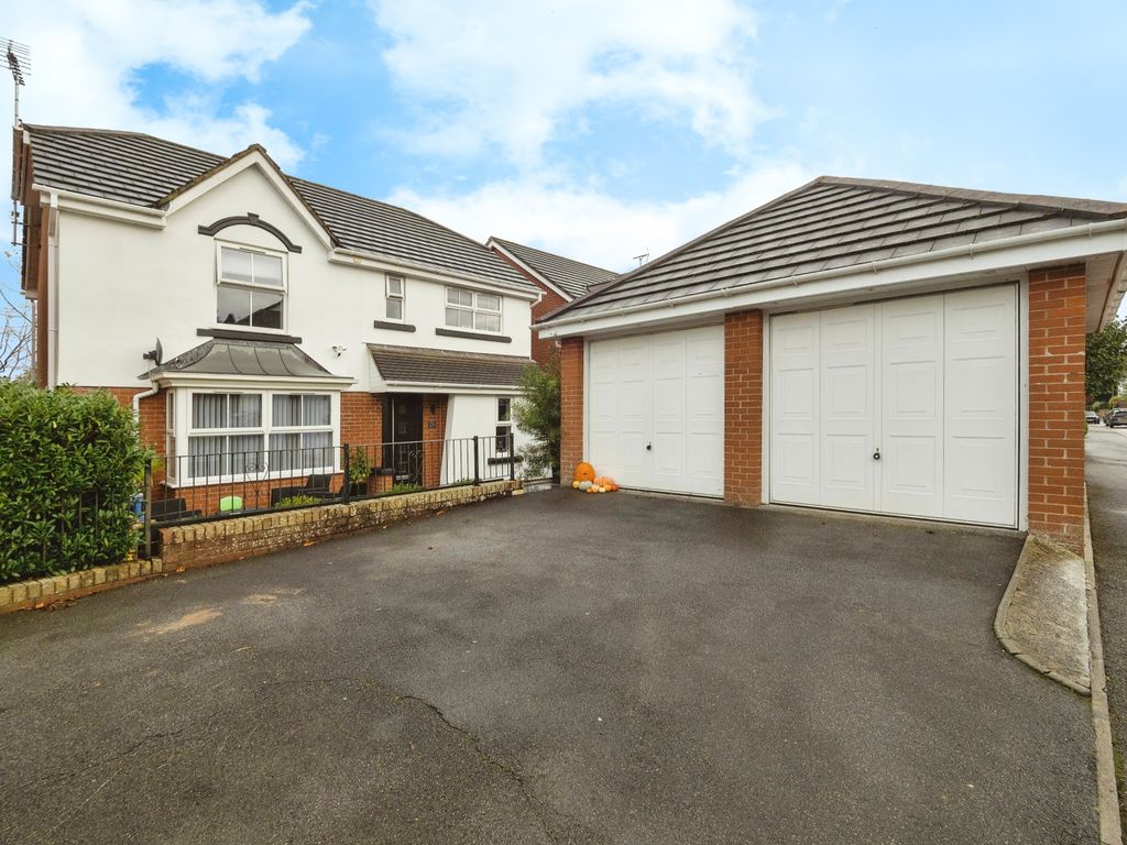 4 bed detached house for sale in Orleigh Avenue, Newton Abbot, Devon