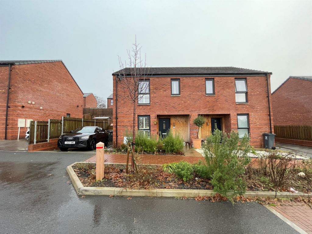 3 bed semidetached house for sale in Braunton Crescent, Llanrumney