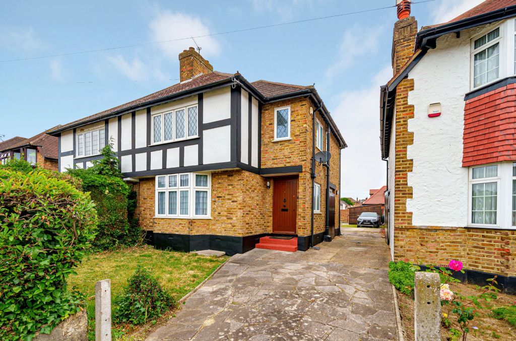 3 bed semidetached house for sale in Angus Drive, Ruislip, Middlesex