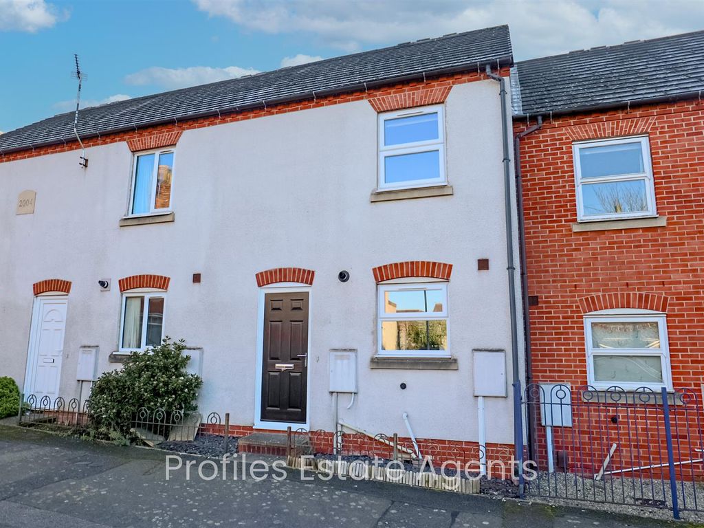 2 bed town house for sale in Druid Street, Hinckley LE10, £200,000 Zoopla