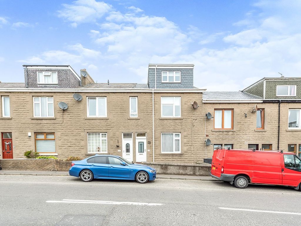 3 bed flat for sale in Dunfermline Road, Crossgates, Cowdenbeath, Fife