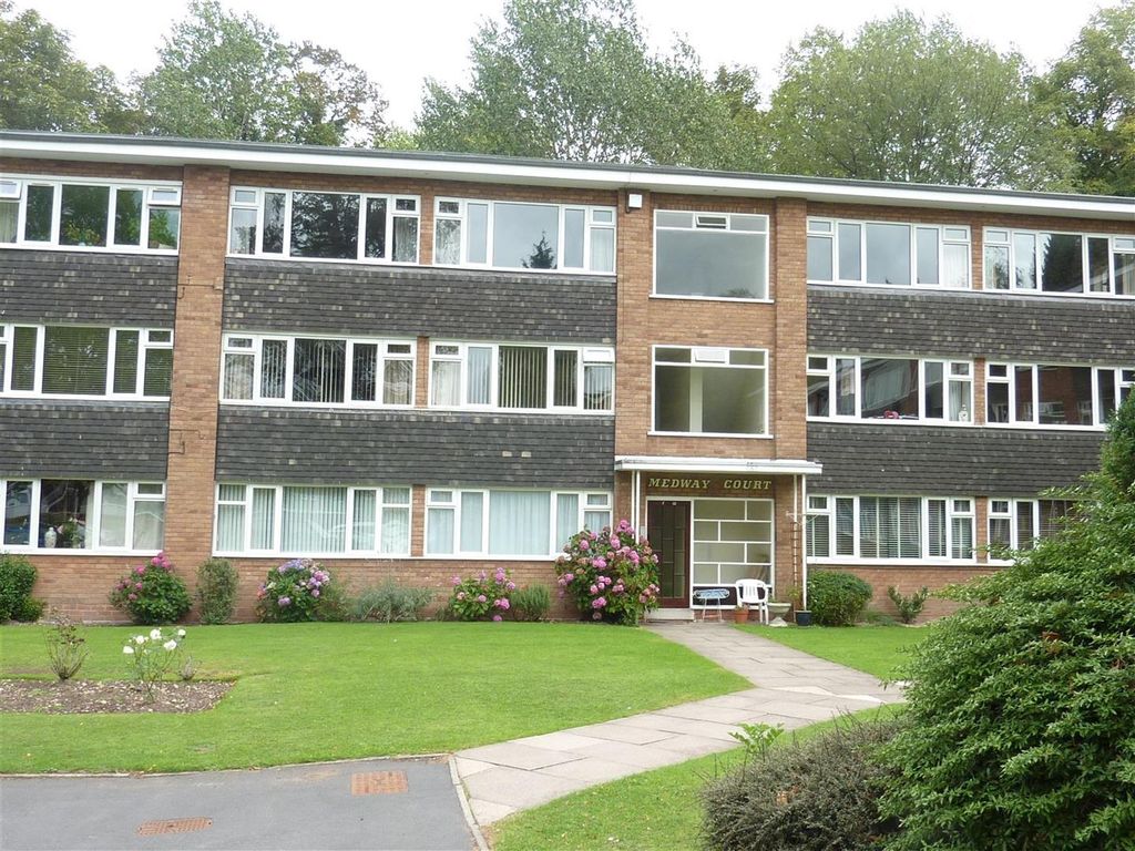 2 bed flat to rent in Medway Court, Garrard Gardens, Sutton Coldfield