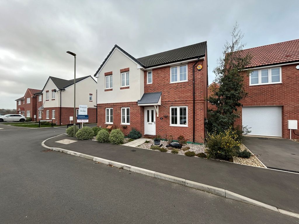 4 bed detached house for sale in Martin Way, Wantage OX12, £425,000