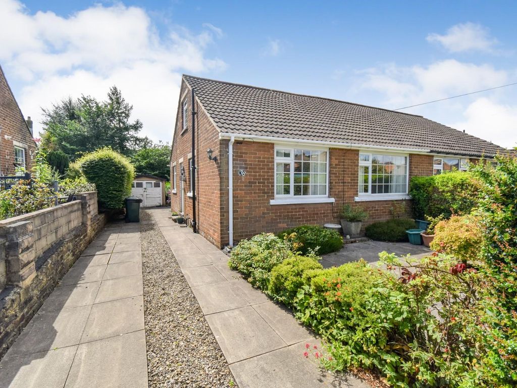 2 bed semidetached bungalow for sale in Chapel Road, Bingley BD16, £