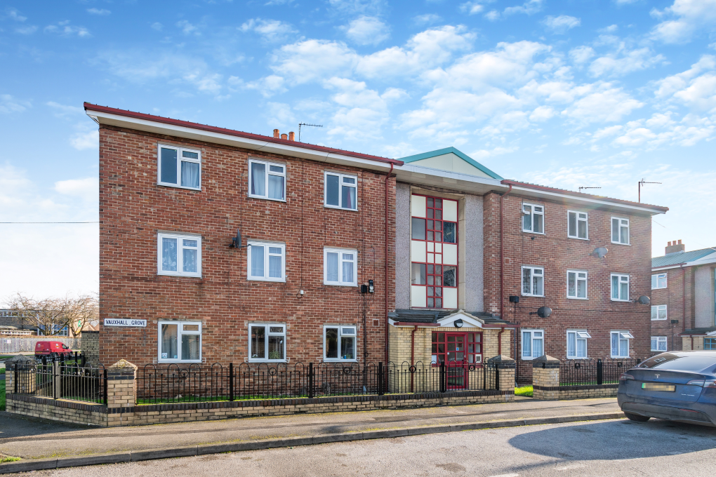 2 bed flat for sale in Vauxhall Grove, Hull HU3, £60,000 Zoopla