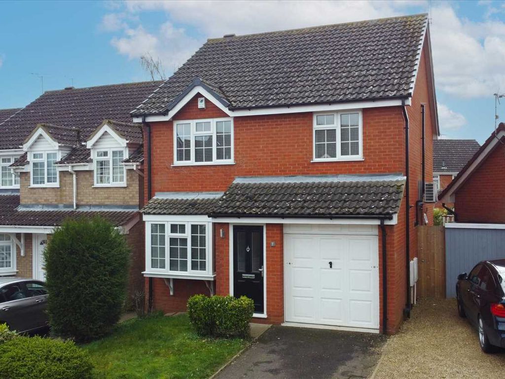 3 bed detached house for sale in Fletchers Lane, Grange Farm, Kesgrave