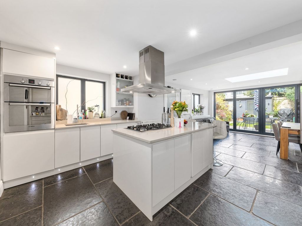 Arlington Gardens, Turnham Green, Chiswick W4