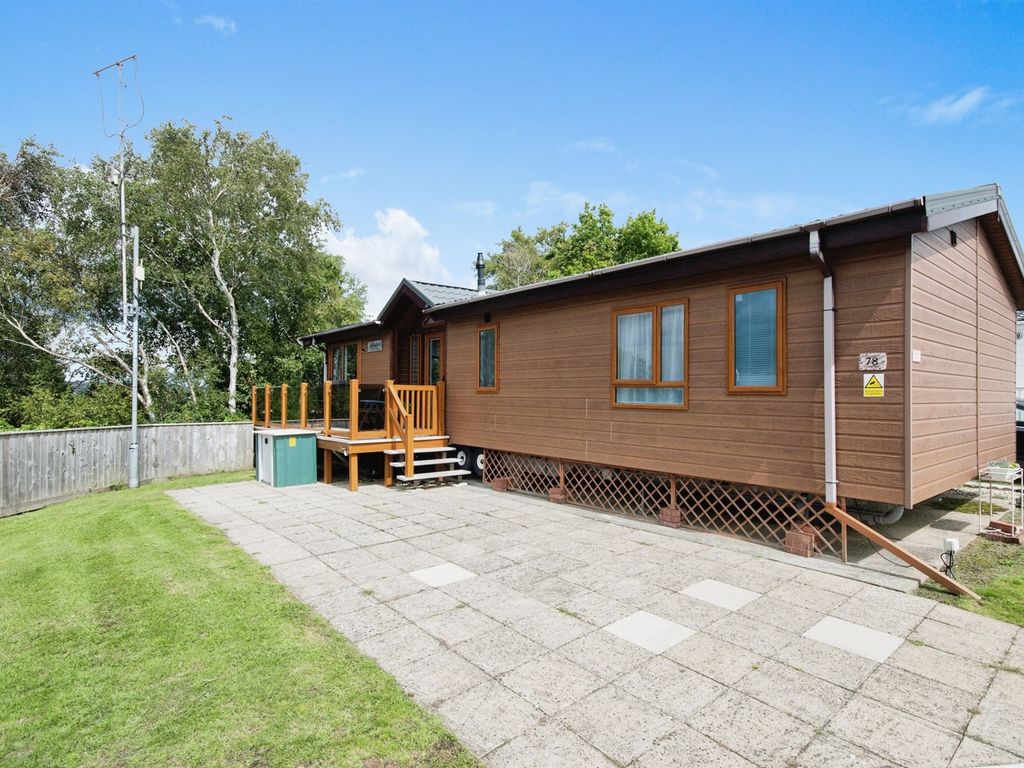 3 bed mobile/park home for sale in Napier Road, Hamworthy, Poole BH15