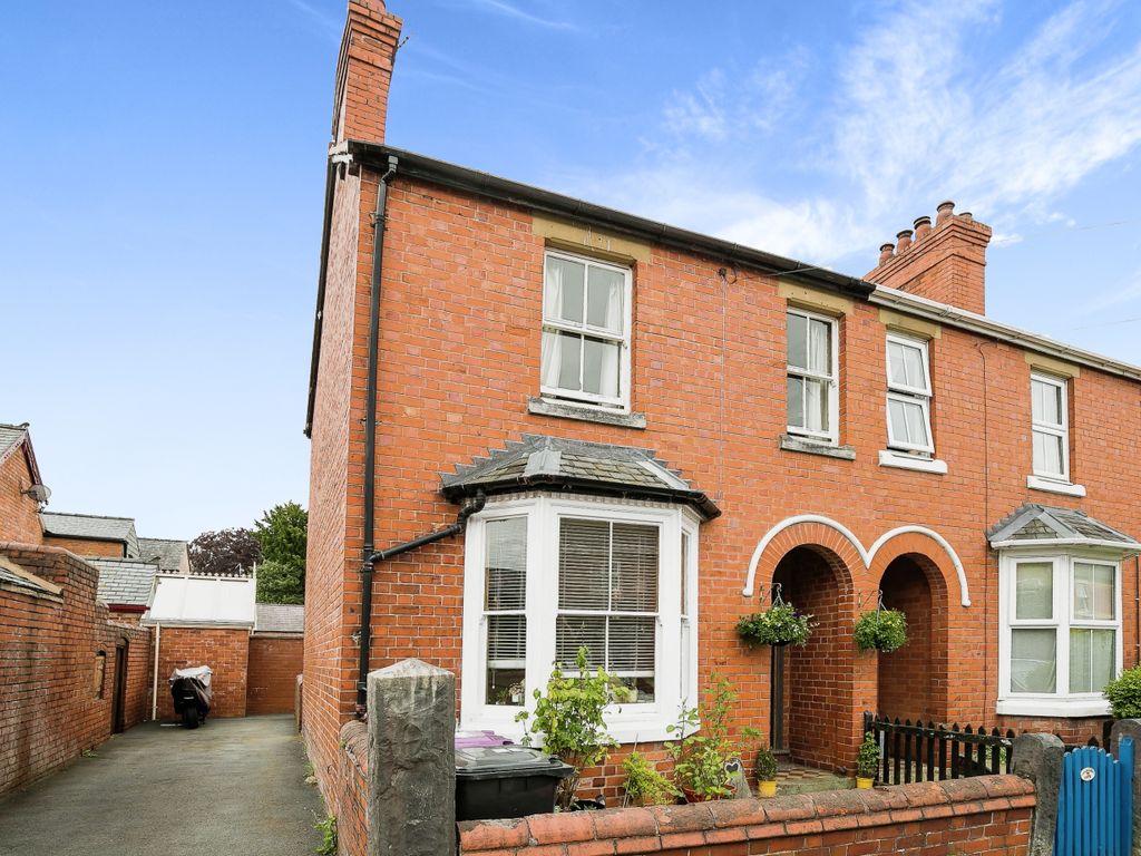 2 bed semidetached house for sale in Victoria Street, Oswestry