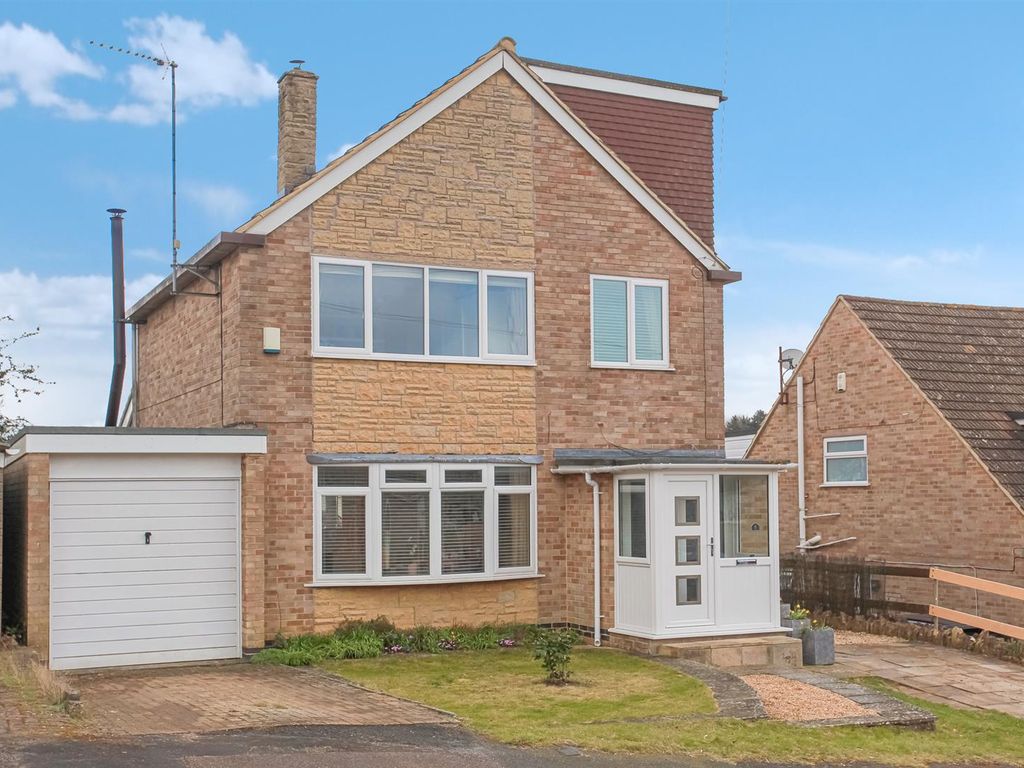 4 bed detached house for sale in Thornhill, Banbury OX17 Zoopla