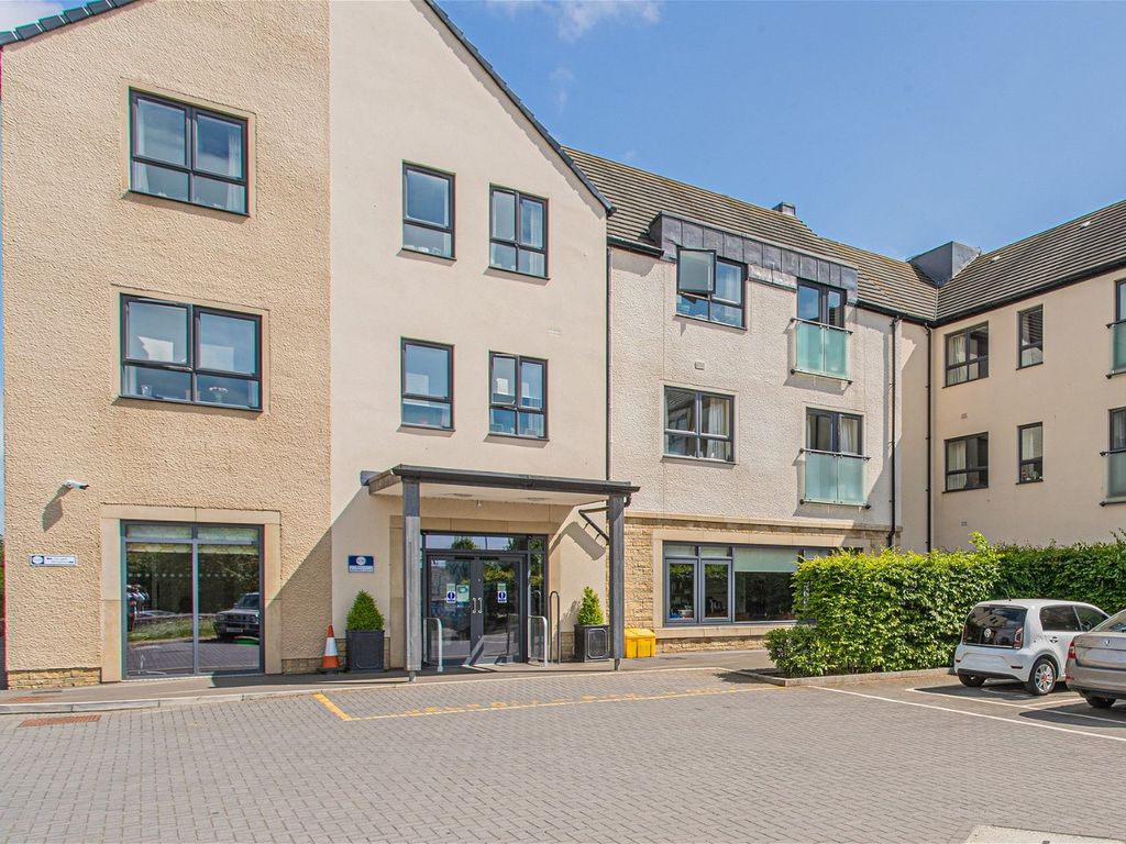 2 bed flat for sale in Hodge Lane, Malmesbury SN16 Zoopla